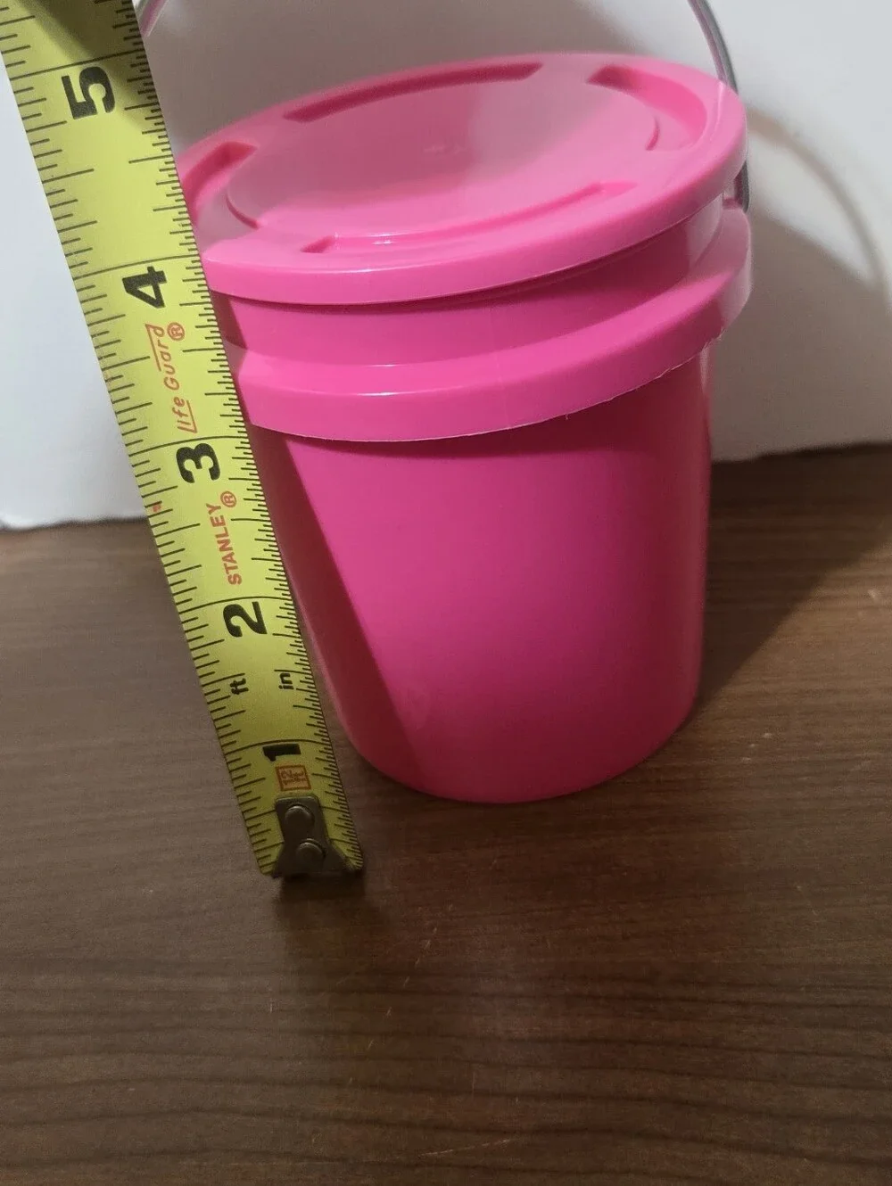 MINI BUCKET Hot Pink Plastic Party Favor Pail with Handle